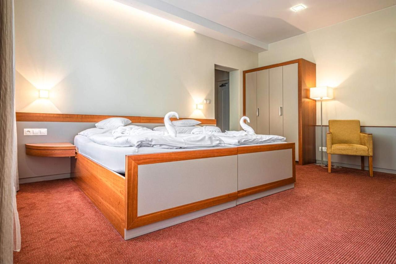 Františkovy Lázně Hotel Reza מראה חיצוני תמונה